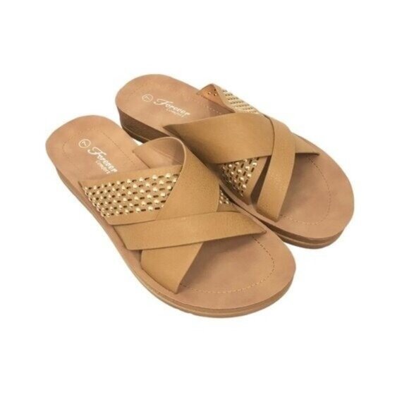 Women Summer Shoe Sandal Size 5 Tan/Camel Slip On Slides Studded New in Box - Picture 1 of 9